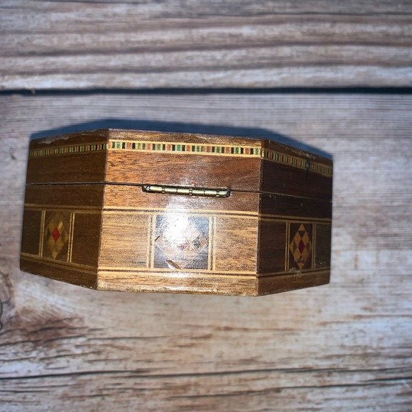 Wood vintage jewelry holder - Picture 6 of 7